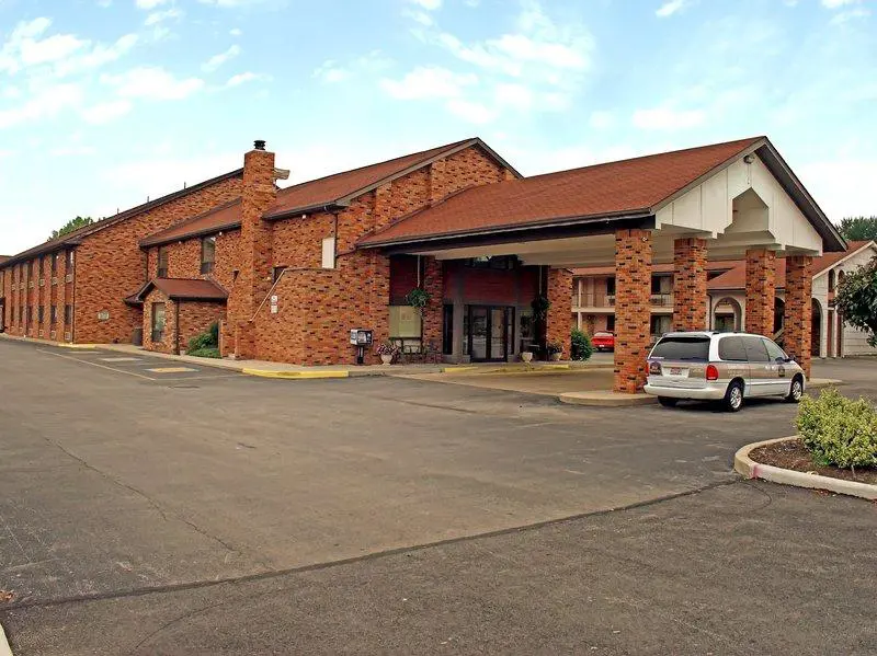 Best Western Falcon Plaza - Bowling Green